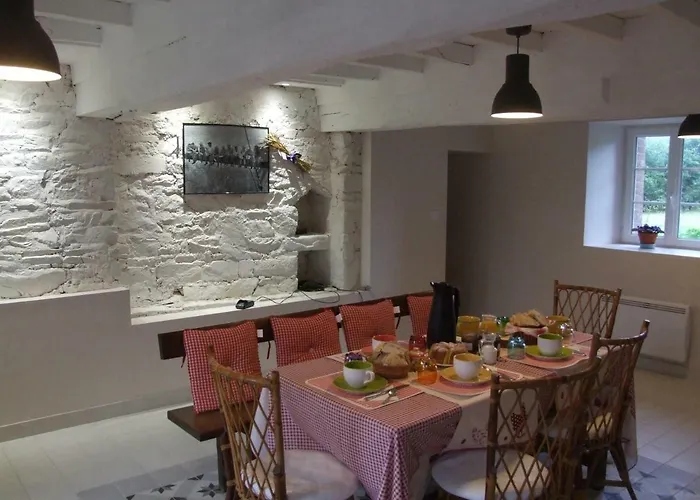 Les Gouleries Bed & Breakfast Dangy